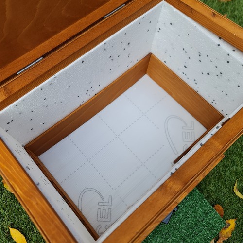 Small outdoor tortoise house - outdoor,